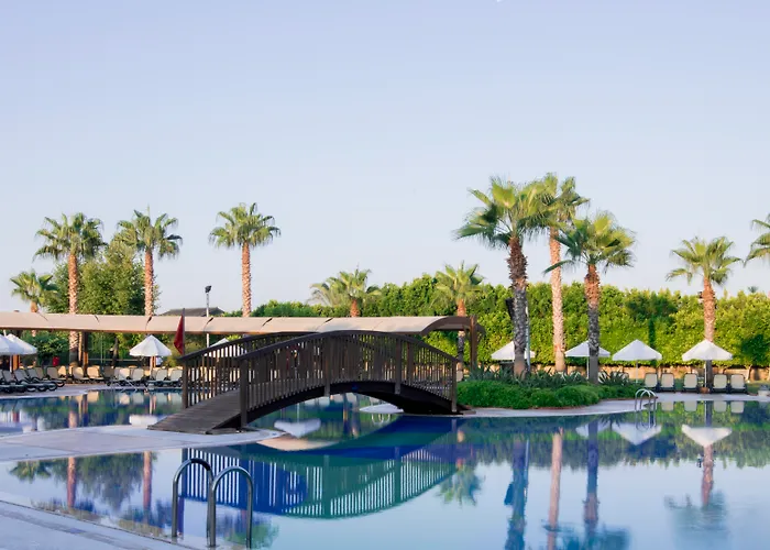 Sherwood Exclusive Lara